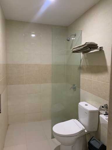 Bathroom 5, Superstar Hotel, Dumai
