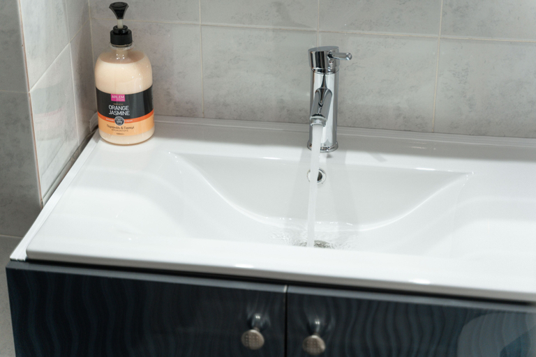 Bathroom, MTC-Sea & sky by Valeria near airport, Attica