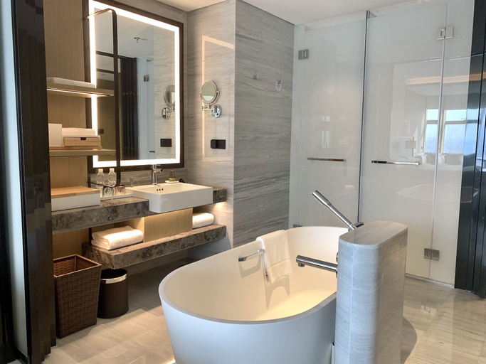 Bathroom 5, Xuzhou Marriott Hotel Lakeview, Xuzhou