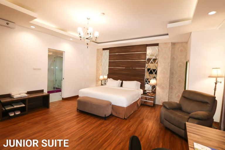 Bedroom 2, Dewinda Hotel, Lubuklinggau