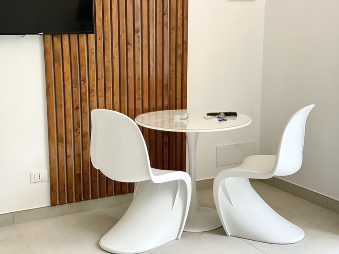 Dining Room 6