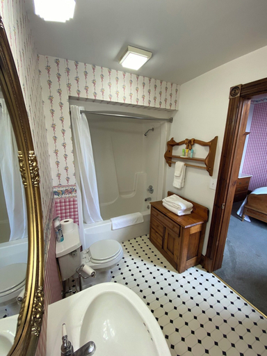 Bathroom 4, Decker Hotel & Bar, Jackson
