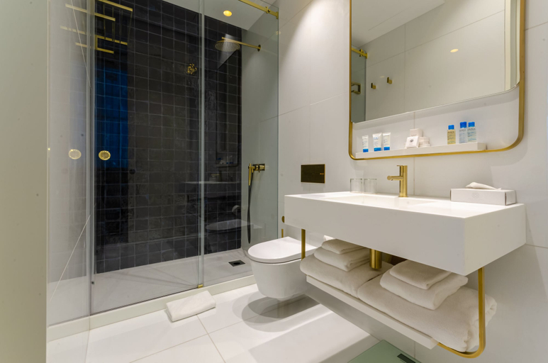 Bathroom 4, Blue Liberdade Hotel, Lisbon