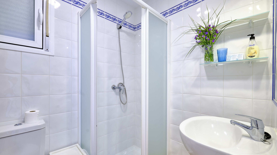 Bathroom 4, Casa Reyes El Palmar, Cádiz