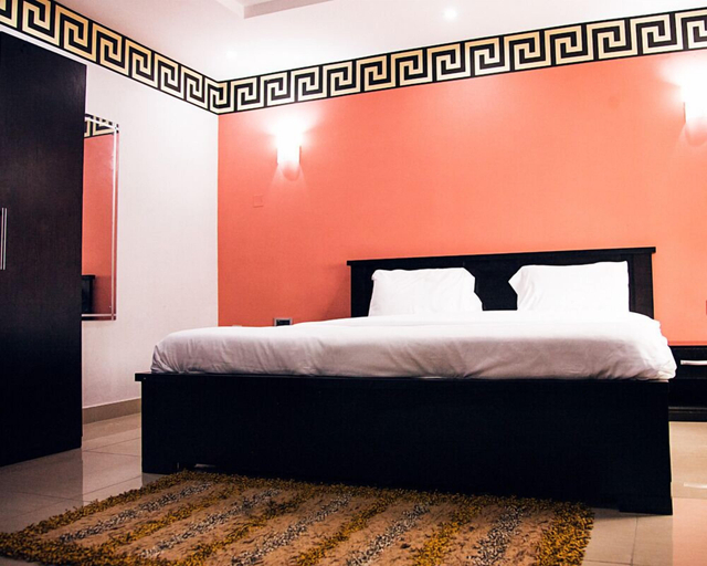 Bedroom 2, Lantano Cottage, Mushin