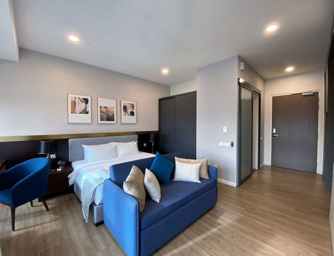 Bedroom 12