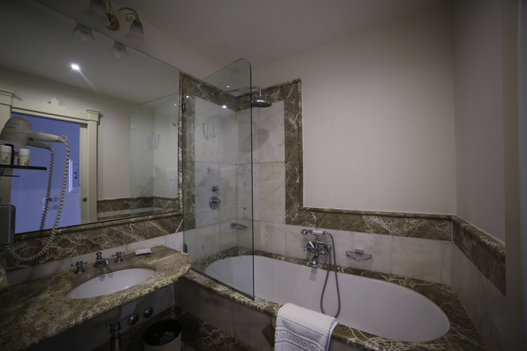 Bathroom 5, Hotel Villa Fraulo, Salerno