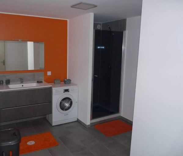 Bathroom, le rocher, Corse-du-Sud