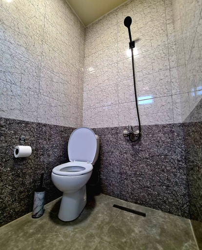 Bathroom 4, Old House korolistavi, Batumi