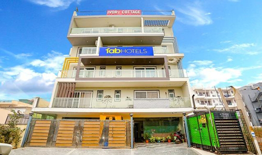 Fabhotel 52 Ivory, Gurgaon