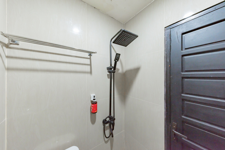 Bedroom 4, Urbanview Hotel Diamond Malai Permata near Universitas Palangkaraya by RedDoorz, Palangkaraya