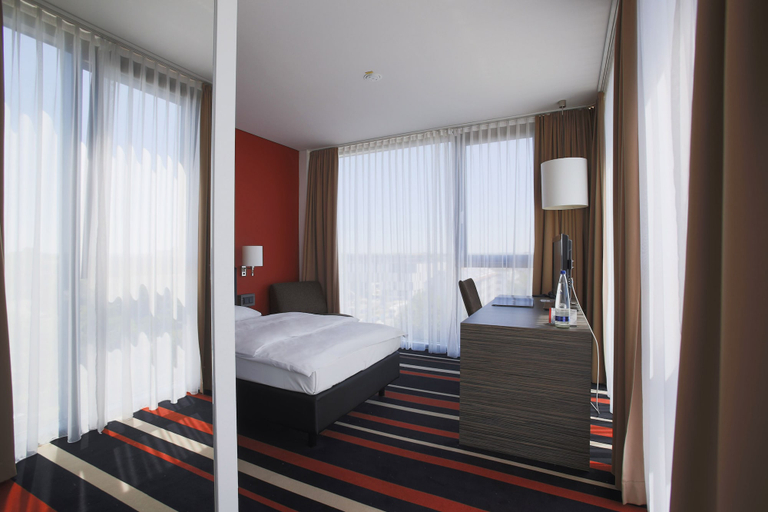 Bedroom 2, Enso Hotel, Ingolstadt