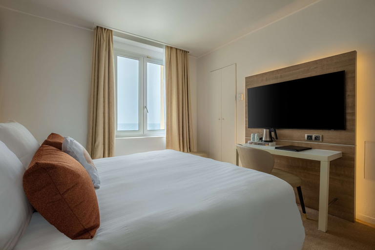 Bedroom 2, Best Western Premier Hotel Prince De Galles, Alpes-Maritimes