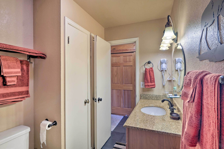 Bathroom 4, Cozy Studio w/ Amenities By Granby Ranch, Grand