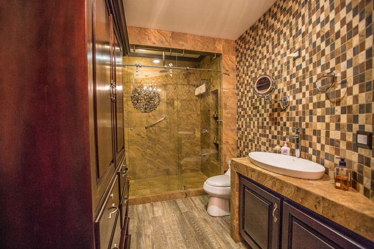 Bathroom, La Toscana Hills, Atenas