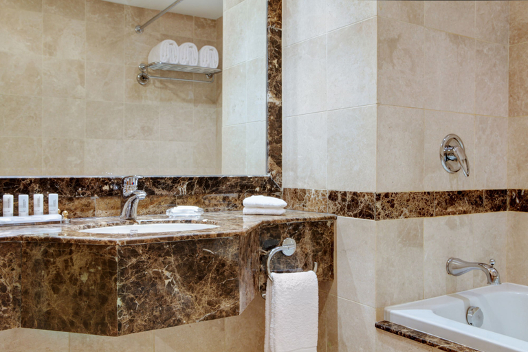 Bathroom 5, Le Meridien Makkah, Makkah