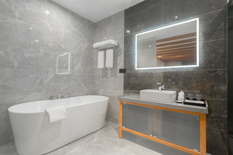 Bathroom 4, Purmei Hotel Lugu Lake, Lijiang