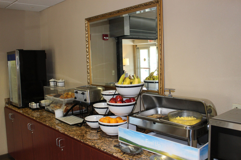 Food & Drinks 5, Comfort Inn Green Valley I-19, Pima