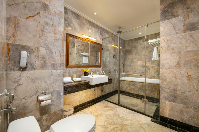 Bathroom 4, Hanoi Pearl Hotel, Hoàn Kiếm