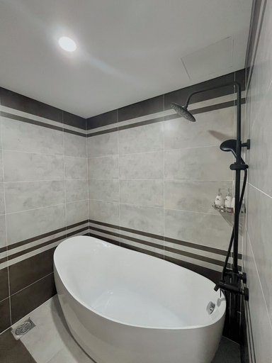 Bathroom 5, SK BOUTIEQUE HOTEL, Phú Quốc