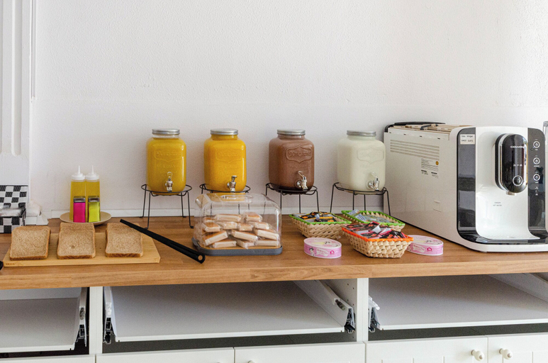 Food & Drinks 5, Urban Hostel Palma Albergue Juvenil, Baleares