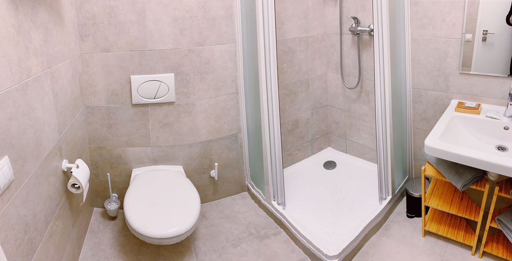 Bathroom, Residence u Naplavky, Praha 5