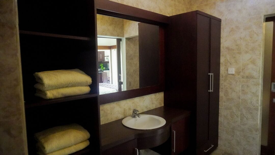Bathroom 4