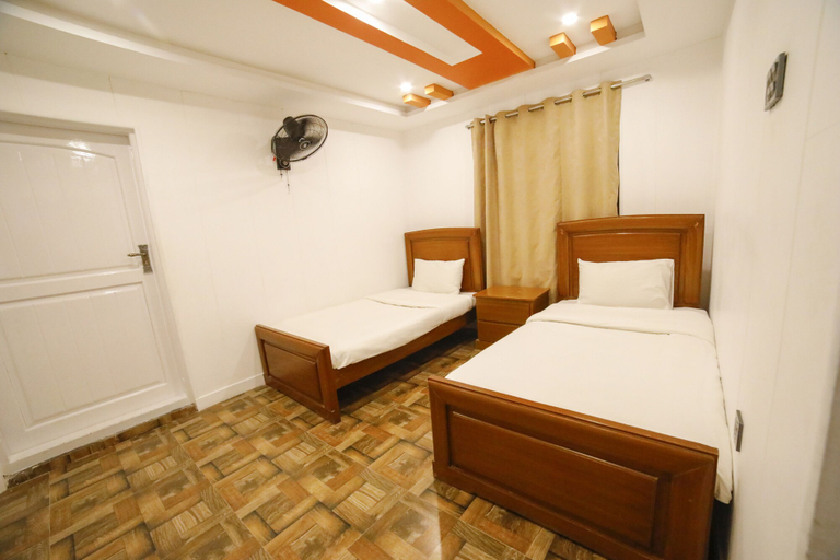 Bedroom 2, Roomph Premium Al Noor Airport Road, Northern Areas
