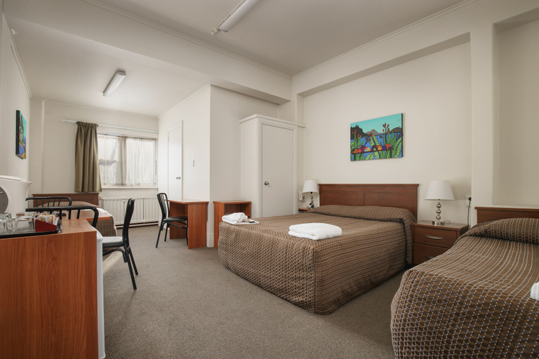 Bedroom 3, Kiwi International, Waitakere