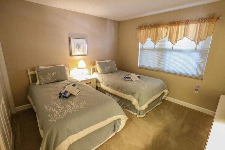 Bedroom 2, Terra Mar, Lee