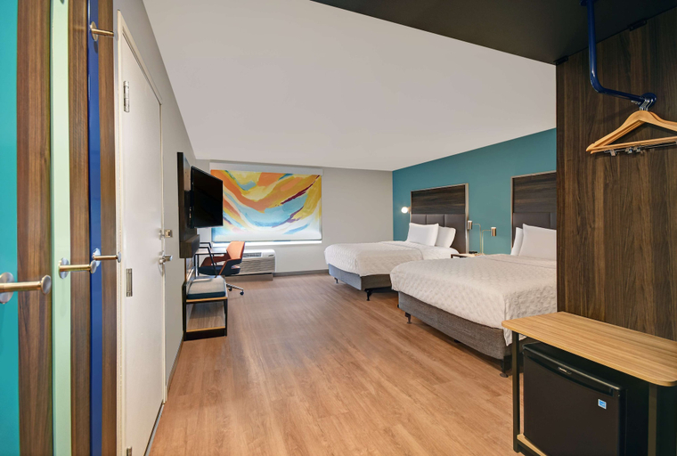 Bedroom 3, Tru By Hilton Gaylord, MI, Otsego