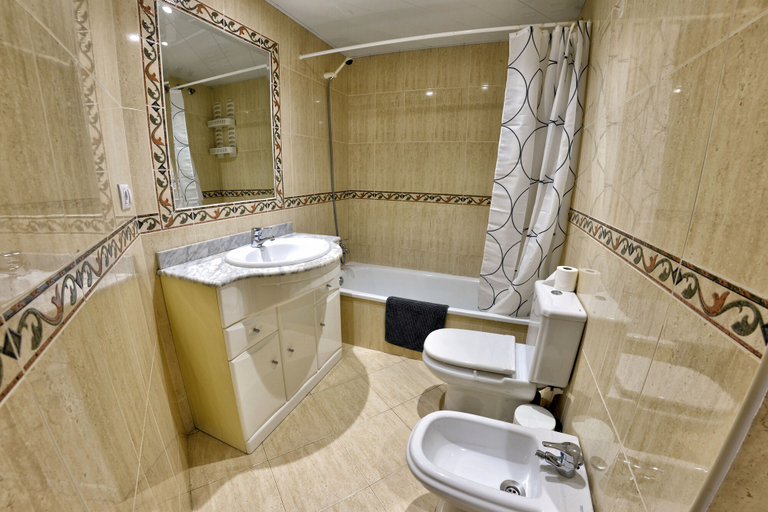 Bathroom 4, Apartamentos Maribel – WONDERSTAYS, Málaga