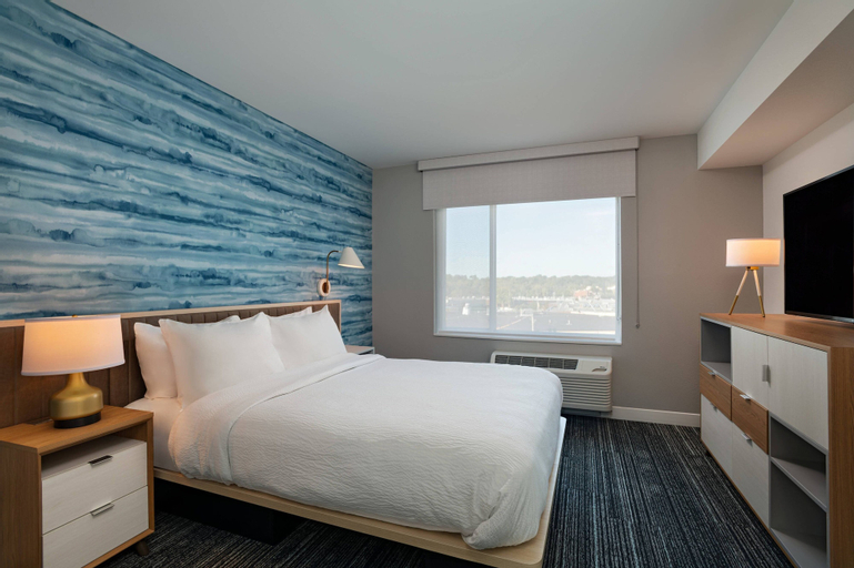 Bedroom 25