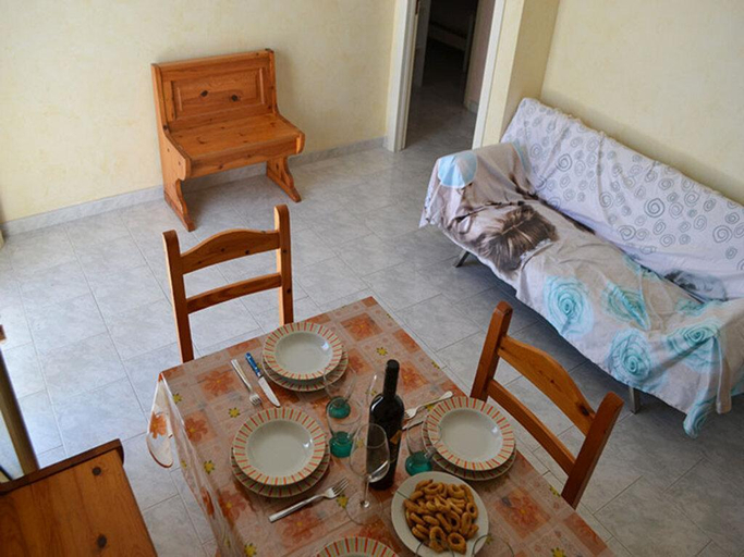 Others 3, Central Holiday Home With Terrace And Garden Parking Available, Lecce