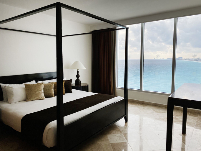 Bedroom 4, Krystal Grand Cancun All Inclusive, Benito Juárez