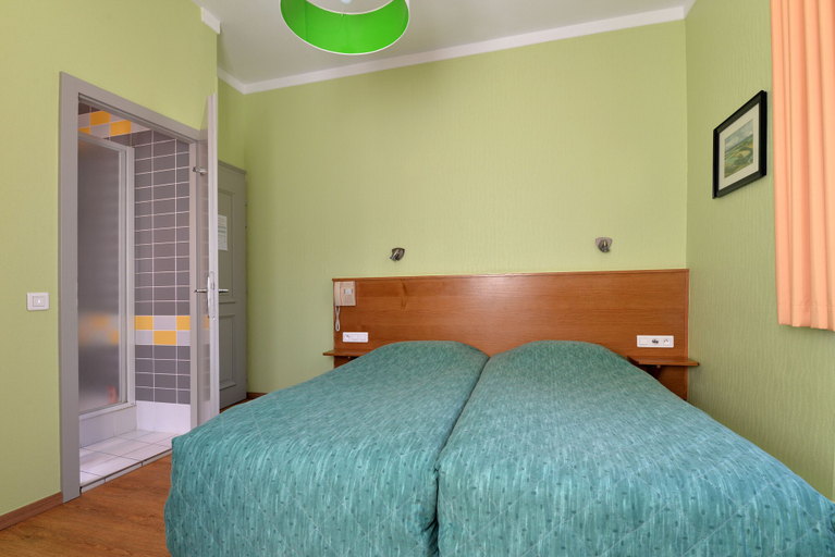 Bedroom 3, Hotel Dontenville, Bas-Rhin