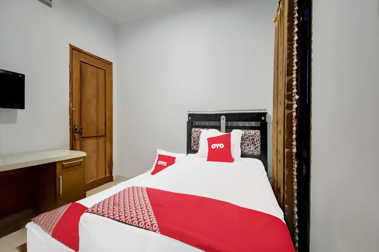 Bedroom 2, OYO 92065 Kos Flobamor, Kupang