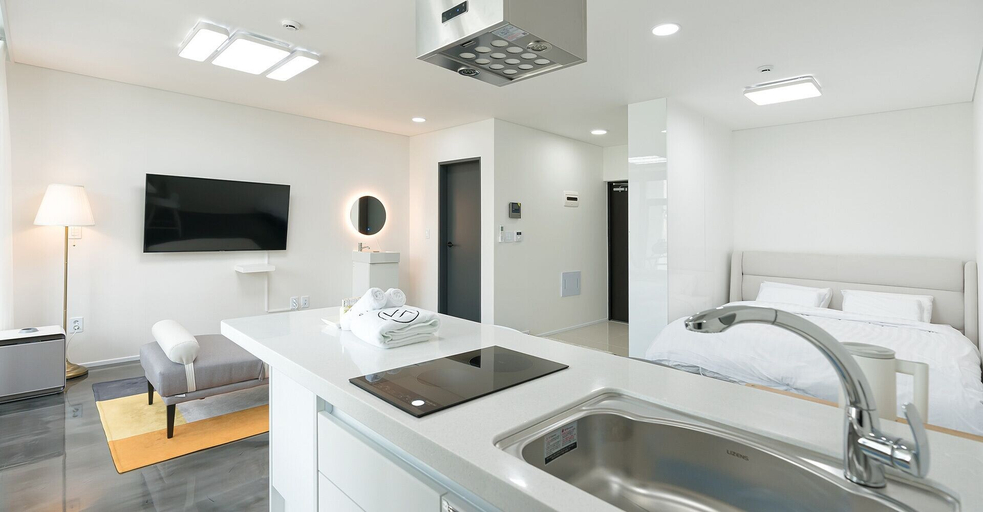 Bathroom 4, THE KAYS, Pocheon