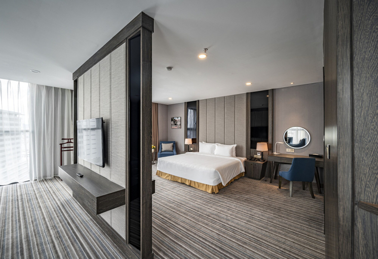 Bedroom 13