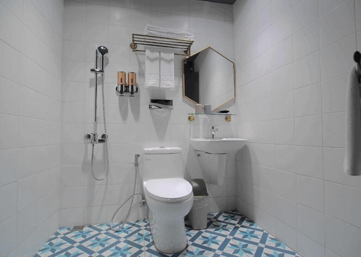 Bathroom 5, Modern Inn, Taichung
