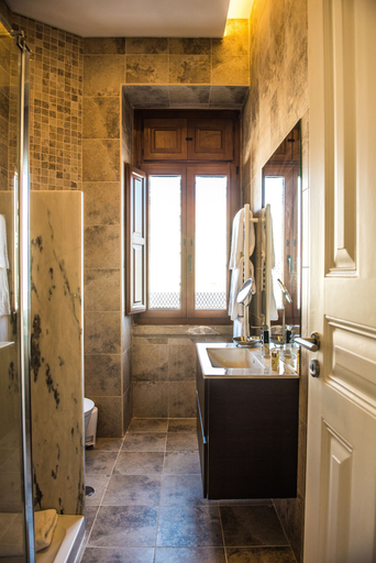 Bathroom 4, Vila Vitorino, Sintra