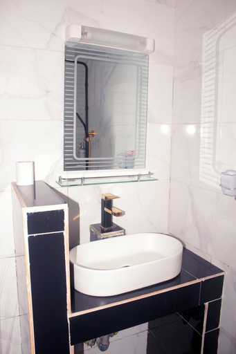 Bathroom 3, Hotel Bel Azur Cotonou, Cotonou
