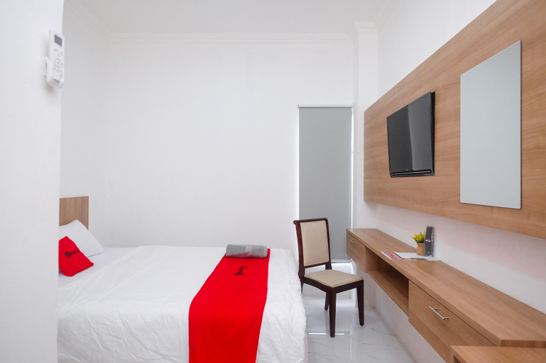 Bedroom 13