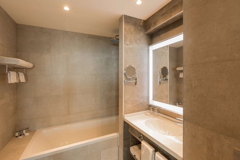 Bathroom 4, Radisson Hotel Baku, Baku