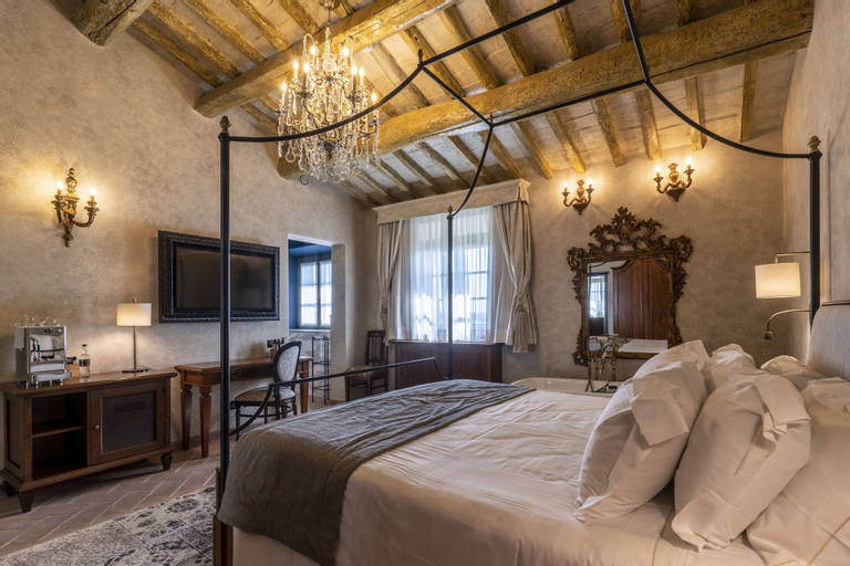 Bedroom 53