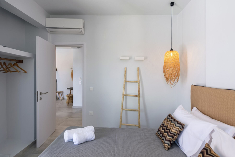 Bedroom 5, Drios Luxury Studios, South Aegean