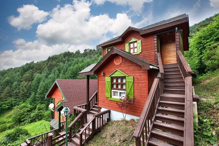 Exterior & Views 2, Camp Star Pension, Jeongseon