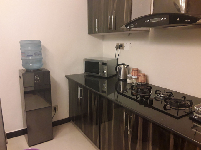 Others 5, luxes Inn, Rawalpindi