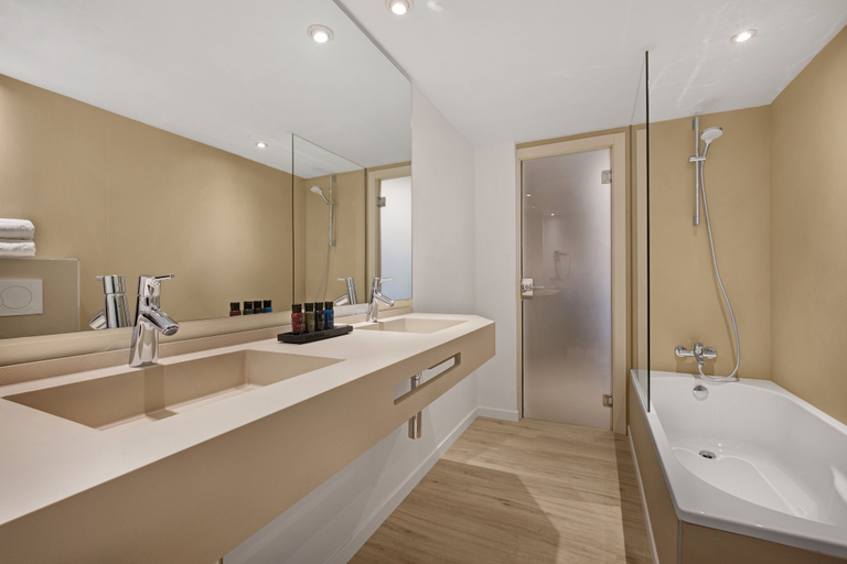 Bathroom 4, Hotel Palladium, Baleares
