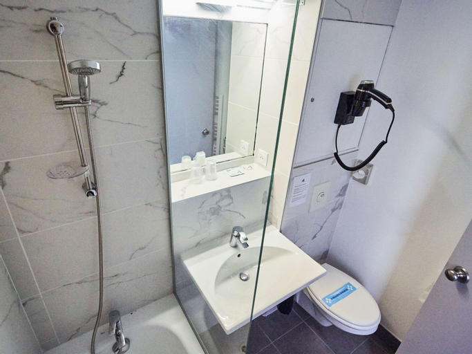 Bathroom 3